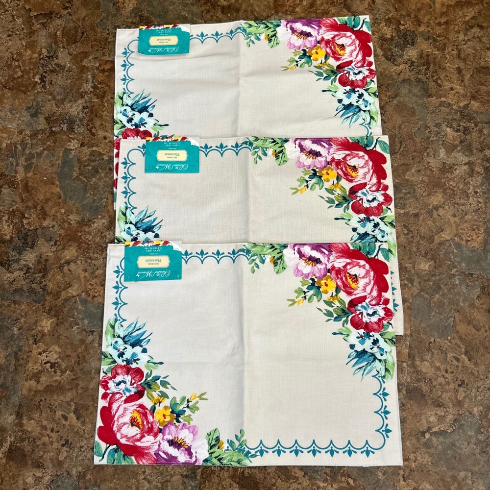 The Pioneer Woman Sweet Romance Table Placemat Floral Placemats